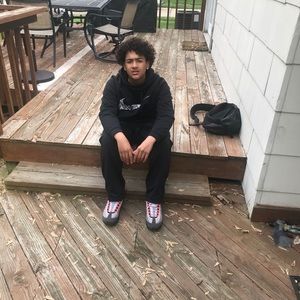 Meet your Posher, Alex